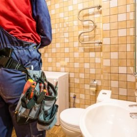 10-Tips-for-Hiring-a-Bathroom-Remodeling-Contractor