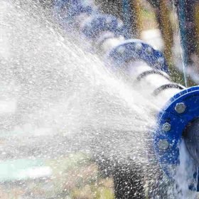 How-To-Stop-A-Leak-In-High-Pressure-Water-Pipe-1