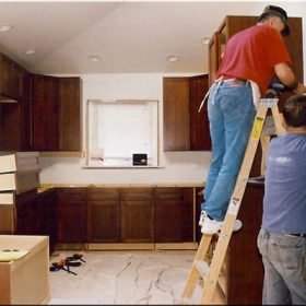 Team-Work-for-Kitchen-Renovation-03-0204050008
