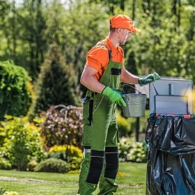 grounds-maintenance-workers