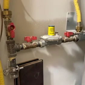 how-do-i-know-which-one-is-the-water-shut-off-valve-v0-po0qpgd732ic1